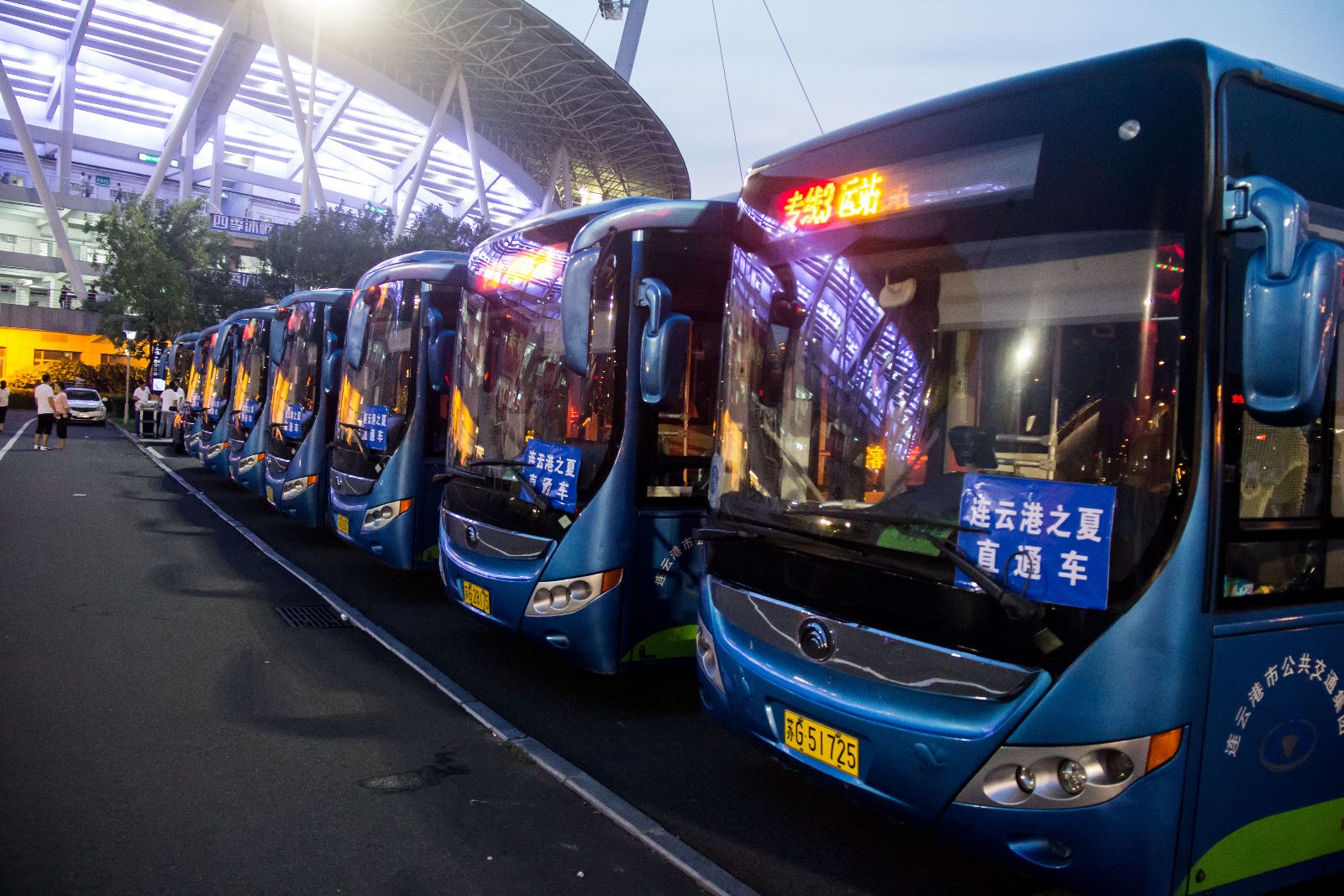 市公交集团开通2018“连云港之夏直通车”保障市民安全有序出行
