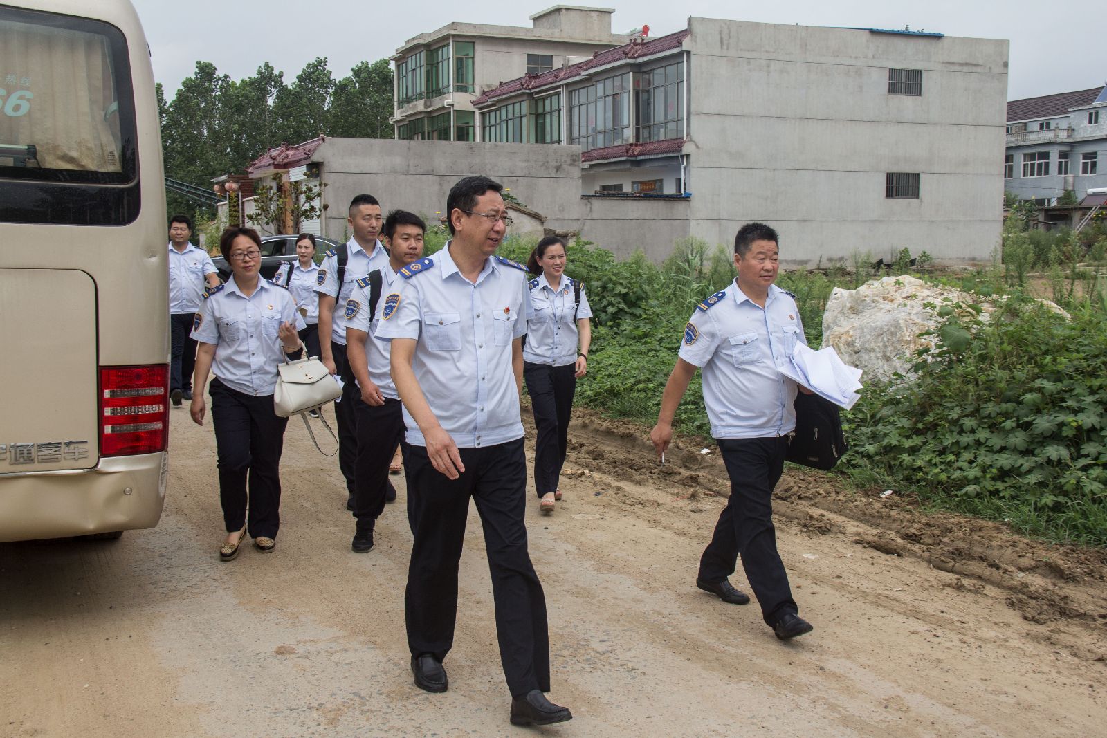 “听民声、察民情、解民困” -----公交集团扎实开展大走访活动