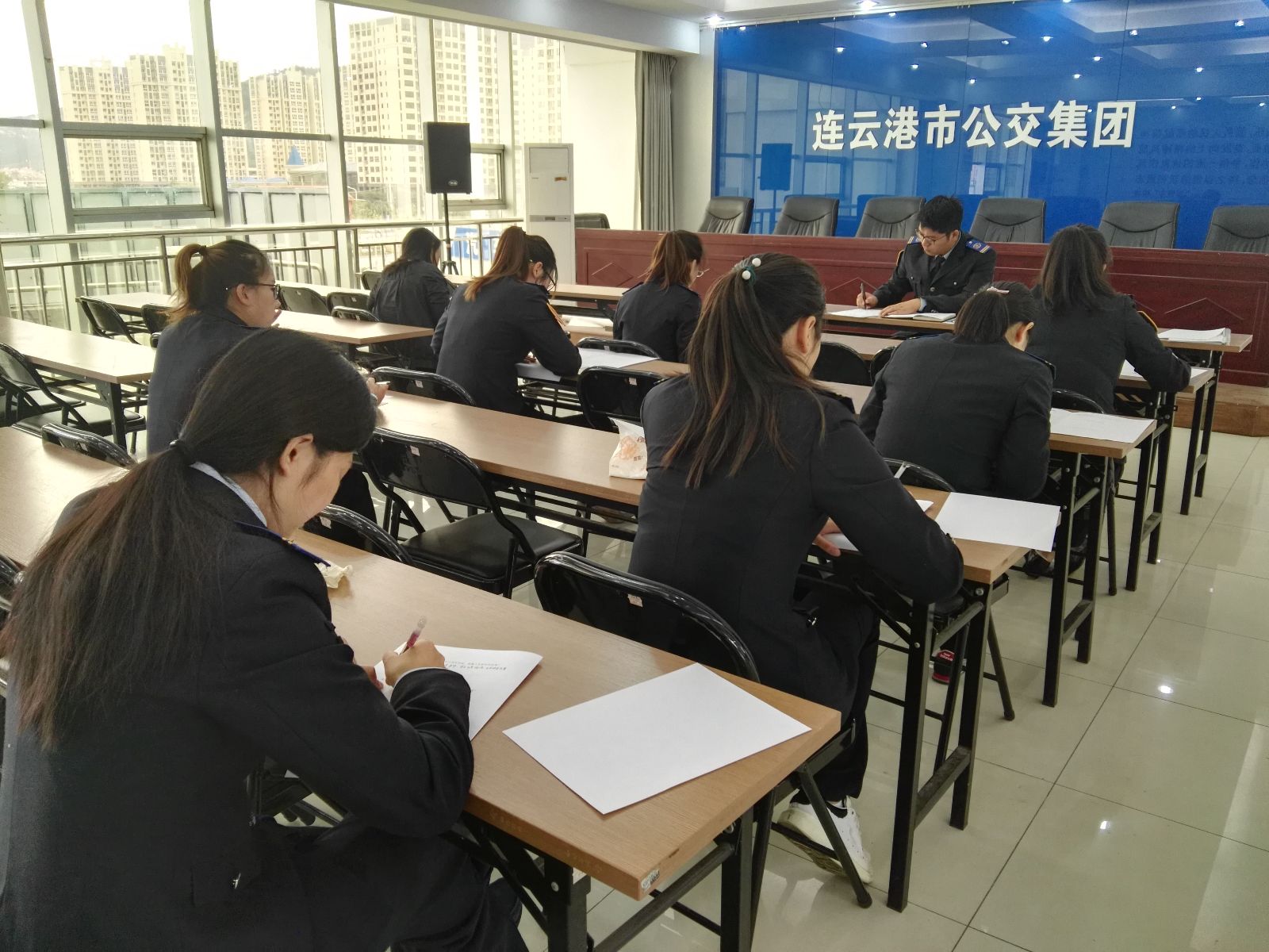 公交集团开展服务热线第三季度业务技能测试