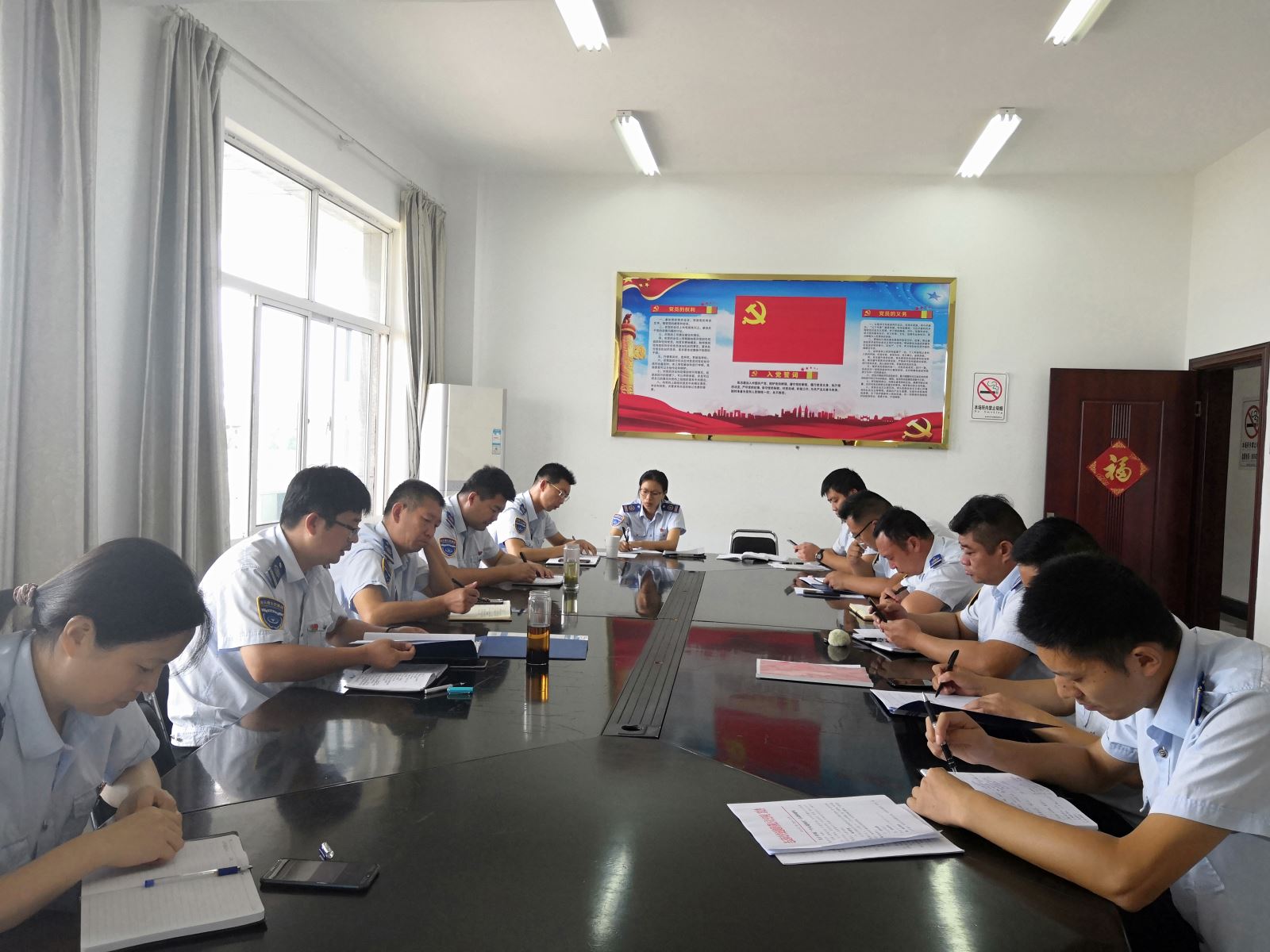公交集团公交事业二部召开中秋小长假及近期安全生产工作部署会议