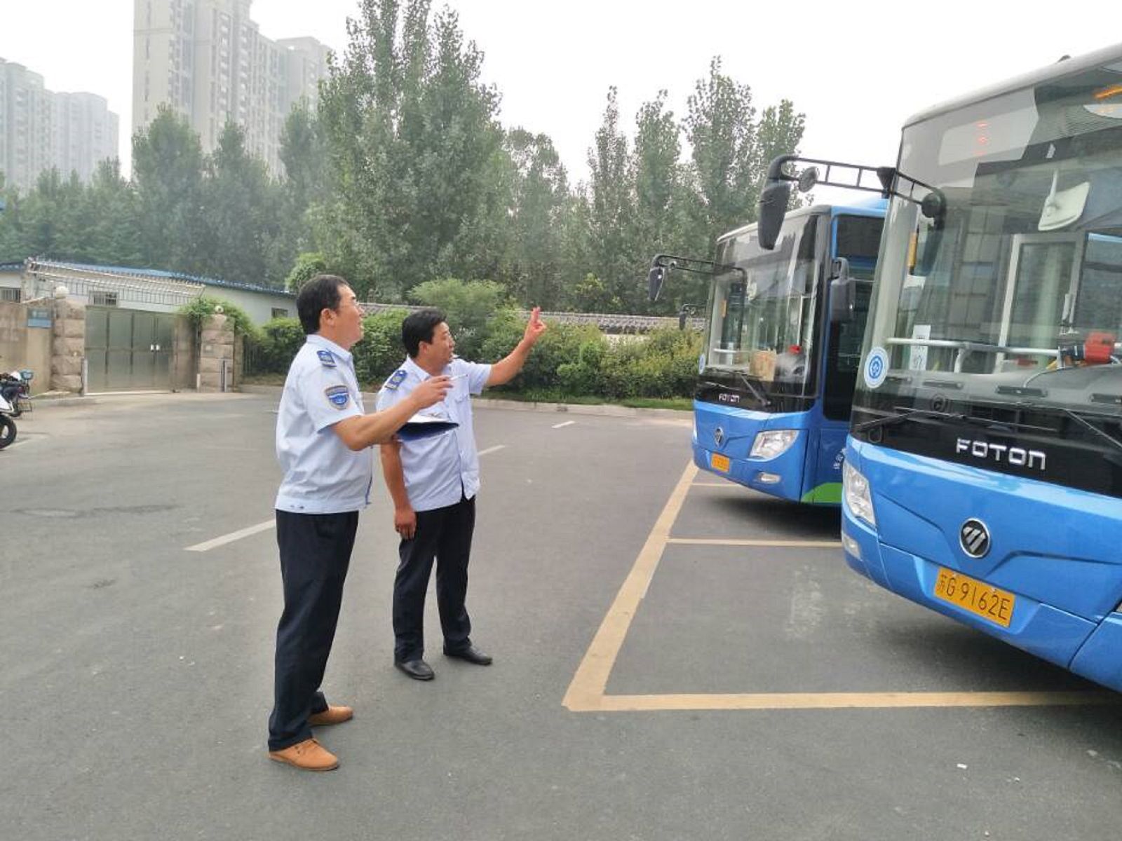 公交海州公司持续发力提升服务质量促创文迎检